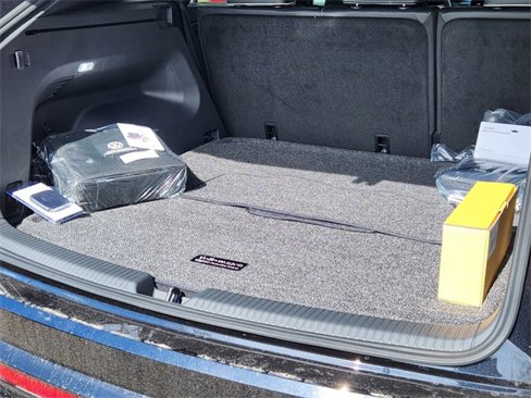New 2025 Volkswagen Atlas Cross Sport SEL Premium R-Line image 31