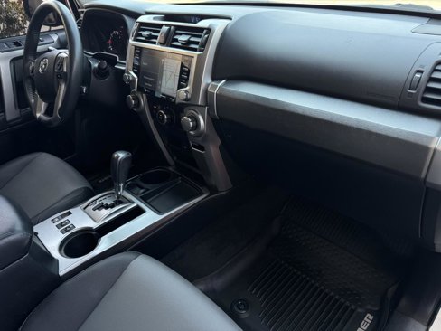 Used 2020 Toyota 4Runner SR5 Premium image 23