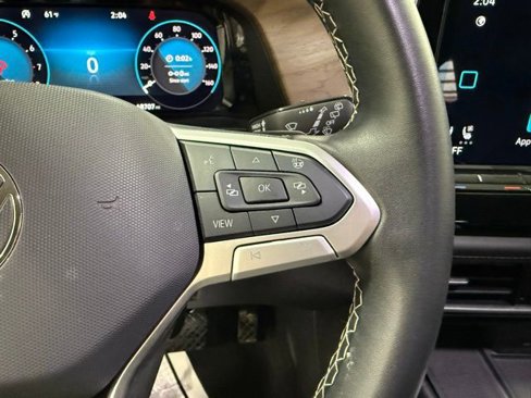 Certified 2024 Volkswagen Atlas SE image 14
