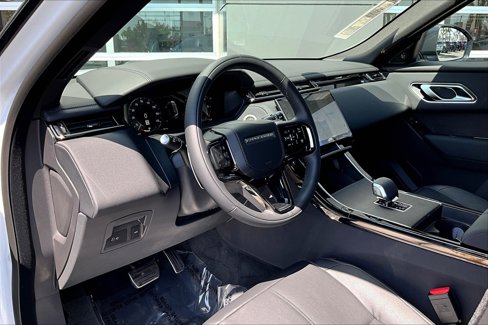 New 2026 Land Rover Range Rover Velar Dynamic SE image 6