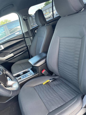 Used 2021 Ford Explorer XLT image 5