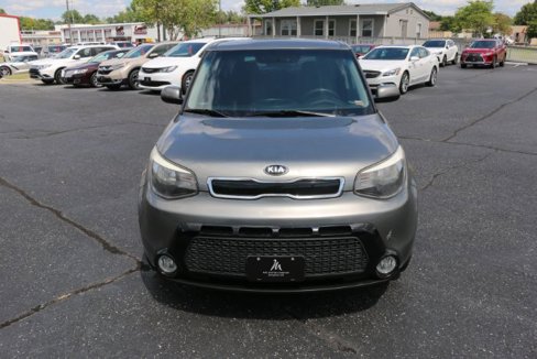 Used 2016 Kia Soul + image 12