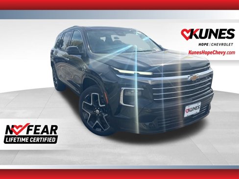 New 2026 Chevrolet Traverse High Country image 1