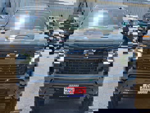 New 2025 Chevrolet Silverado 1500 LT Trail Boss w/ LT Trail Boss Premium Package image 2