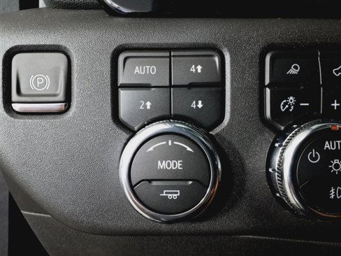 New 2026 GMC Sierra 1500 SLT w/ SLT Premium Package image 8