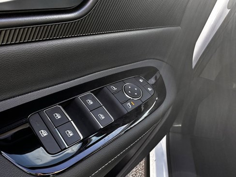 New 2025 Nissan Murano SV image 10