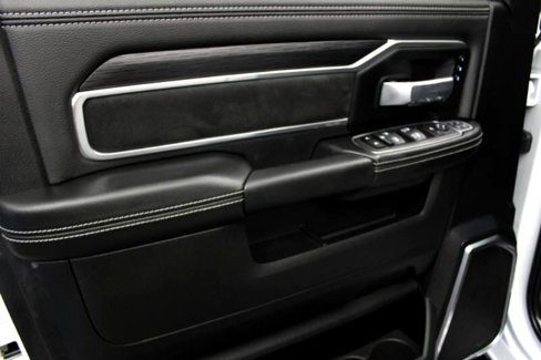 Used 2024 RAM 2500 Laramie w/ Night Edition image 24