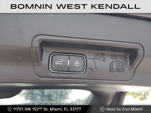 Used 2022 Ford Explorer XLT w/ Equipment Group 202A image 13
