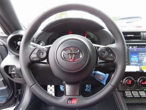 New 2025 Toyota GR86 Premium image 31