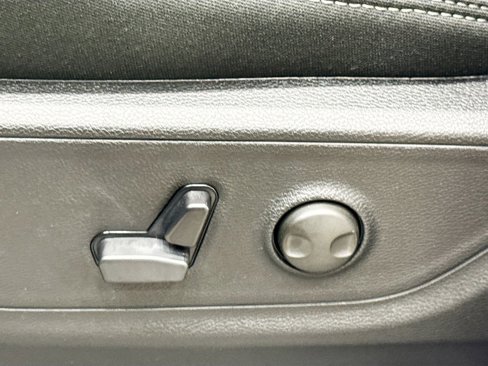 New 2026 RAM 1500 4x4 Crew Cab image 14