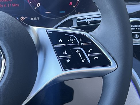 Certified 2025 Mercedes-Benz GLC 300 image 32