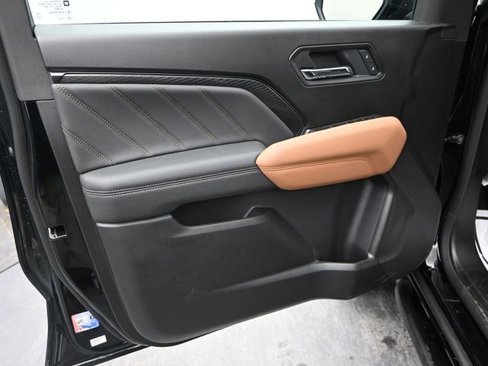New 2025 GMC Canyon AT4 w/ Nightfall Edition image 23