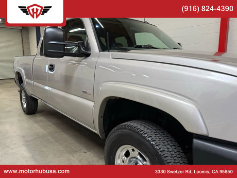 Used 2004 Chevrolet Silverado 2500 LT w/ Heavy-Duty Power Package image 10