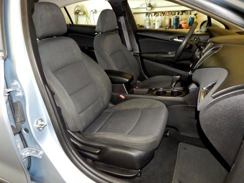 Used 2017 Chevrolet Cruze LT w/ Convenience Package image 22