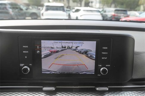 Certified 2024 Kia Carnival LX image 26
