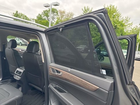 New 2025 Volkswagen Atlas SEL image 31