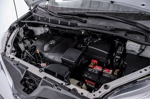 Used 2020 Toyota Sienna Limited Premium image 40
