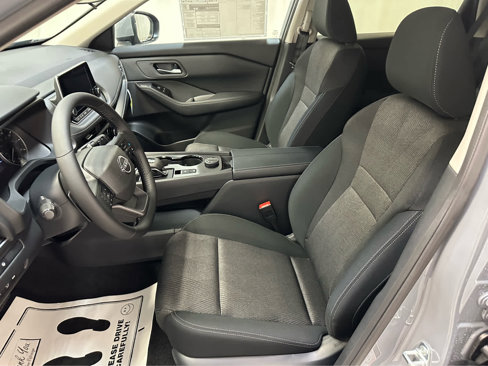 New 2026 Nissan Rogue SV image 4
