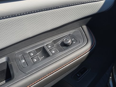 New 2025 Volkswagen Atlas Peak Edition SE image 20