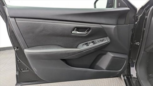 Used 2025 Nissan Sentra SV image 13