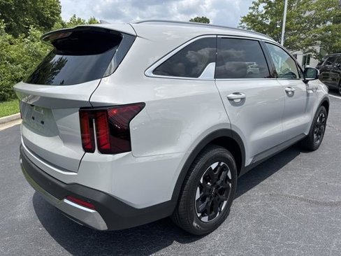 New 2025 Kia Sorento S image 5