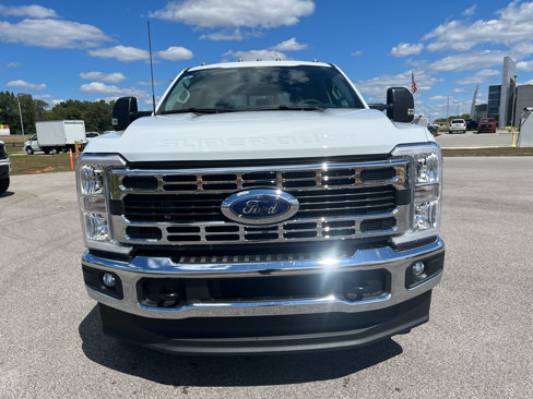 New 2026 Ford F350 XLT image 2