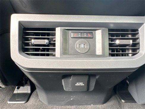 New 2025 Ford F350 Lariat w/ Lariat Ultimate Package image 15