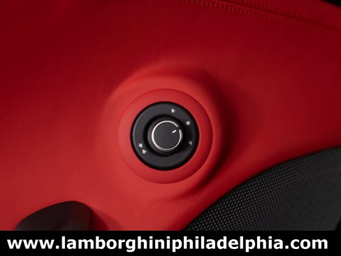 Used 2018 Ferrari 488 GTB image 12
