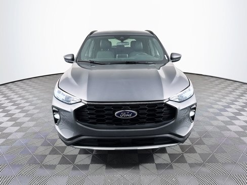 Used 2025 Ford Escape ST-Line Select image 2