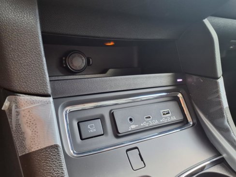 New 2025 Subaru Ascent Limited image 15