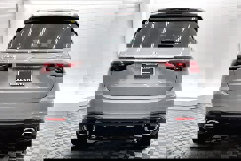 New 2026 Mercedes-Benz GLS 450 4MATIC image 3