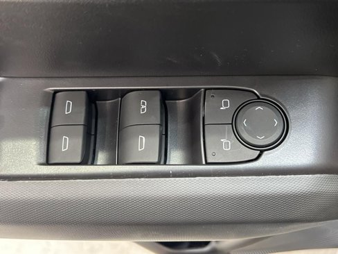 New 2024 Chevrolet Colorado LT w/ LT Convenience Package III image 10