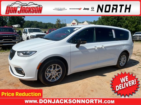 New 2026 Chrysler Pacifica Select image 1