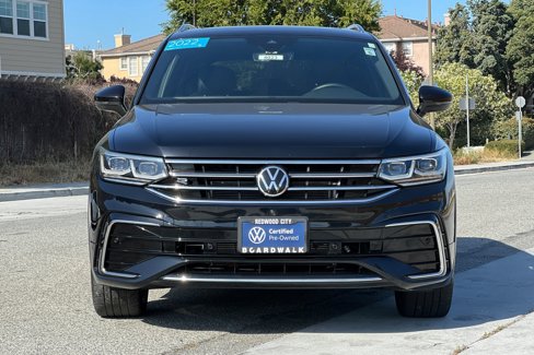 Certified 2022 Volkswagen Tiguan SEL R-Line image 9
