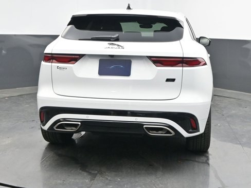 New 2026 Jaguar F-PACE R-Dynamic S image 6