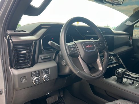 Used 2024 GMC Sierra 1500 AT4 w/ Technology Package image 22