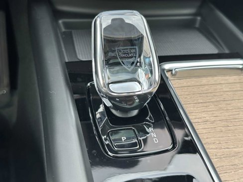New 2026 Volvo XC60 B5 Plus w/ Protection Package Premier image 34