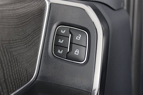 Used 2025 Ford F350 Platinum image 19