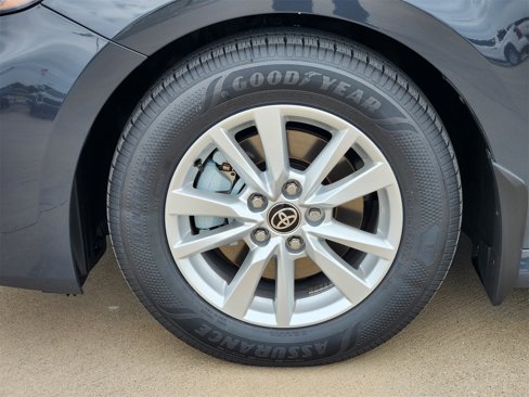 New 2025 Toyota Camry LE image 7
