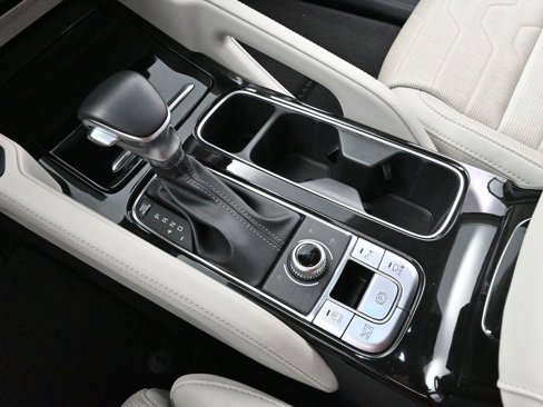 Used 2021 Kia Telluride SX w/ SX Prestige Package image 30