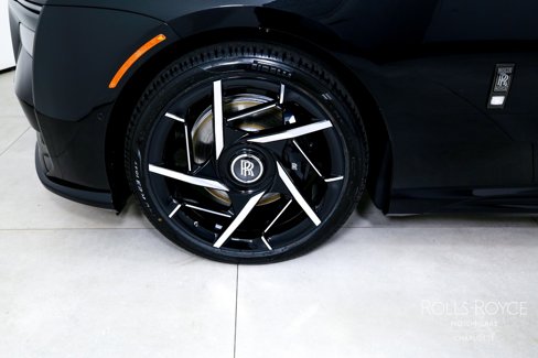 New 2025 Rolls-Royce Spectre Black Badge image 35