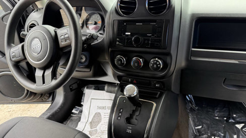 Used 2015 Jeep Patriot Sport w/ Power Value Group image 12