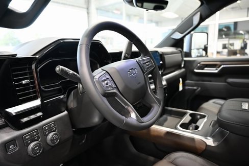New 2025 Chevrolet Silverado 2500 High Country w/ High Country Premium Package image 24