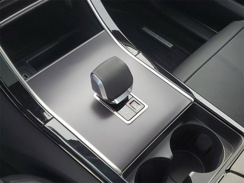 New 2026 Land Rover Range Rover Velar Dynamic SE image 24