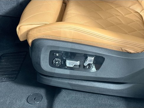New 2026 BMW X7 xDrive40i w/ M Sport Package image 19