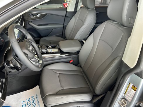 New 2025 Audi Q8 Premium Plus image 30
