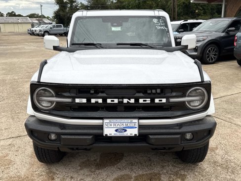 New 2025 Ford Bronco Outer Banks image 2