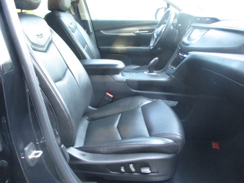 Used 2019 Cadillac XT5 Luxury image 18