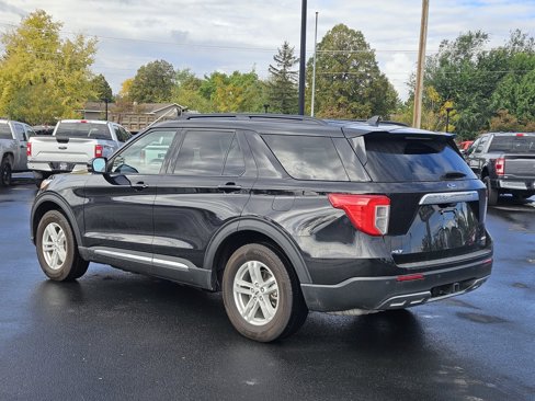 Used 2024 Ford Explorer XLT w/ Equipment Group 202A image 5