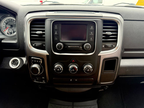 Used 2021 RAM 1500 Classic SLT image 31